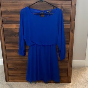 Express blue dress with sleeves